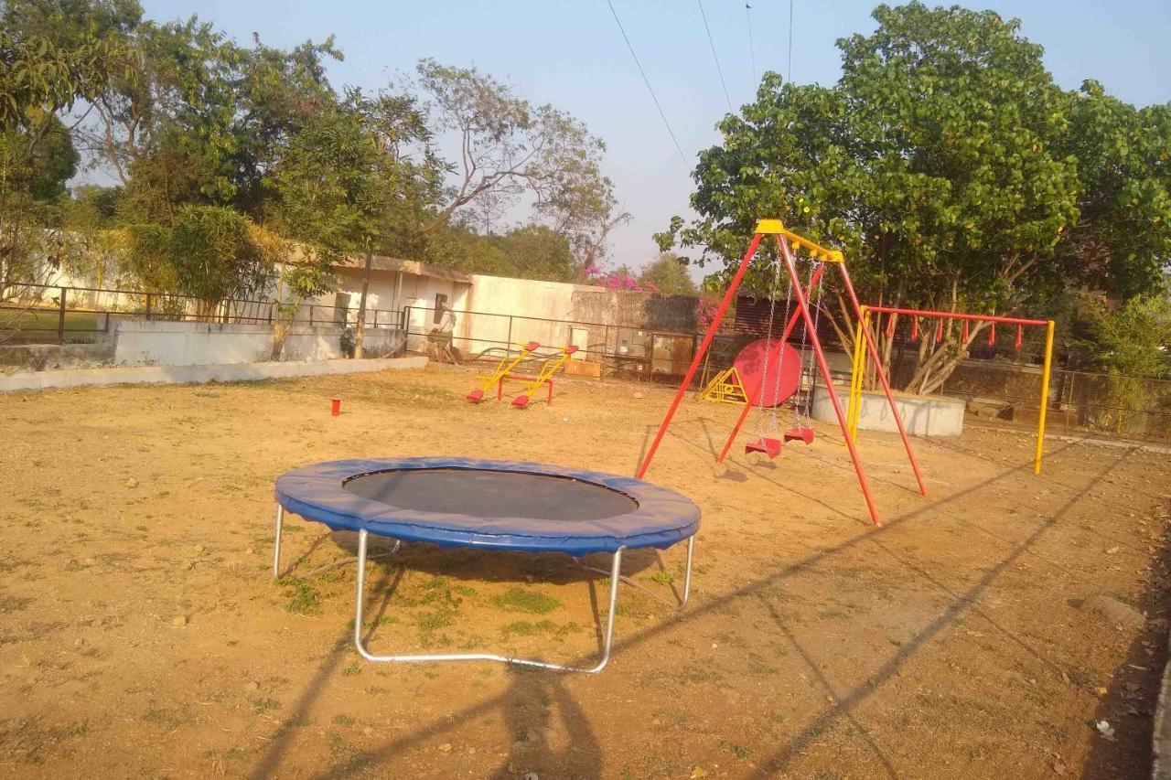Parishreya Holiday Home Lonavala Kültér fotó