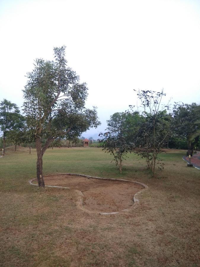 Parishreya Holiday Home Lonavala Kültér fotó
