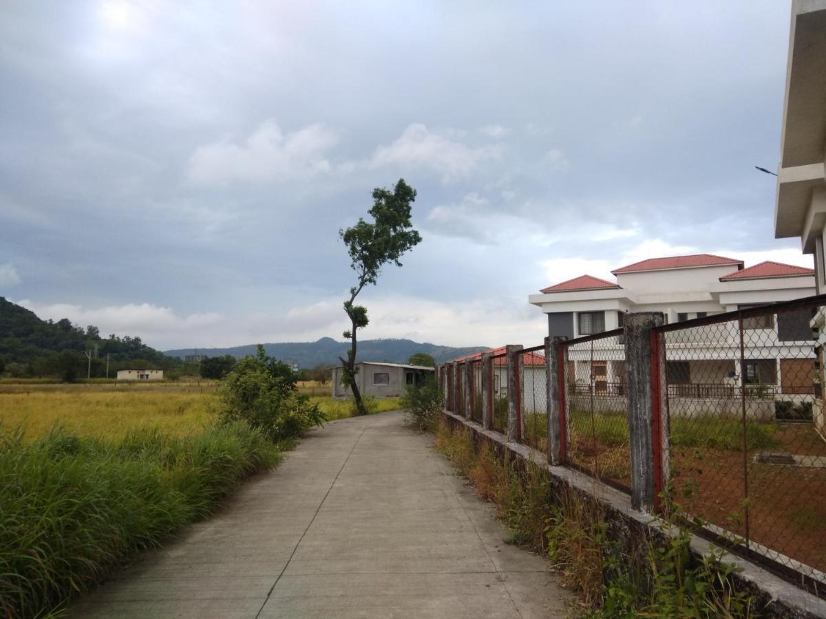 Parishreya Holiday Home Lonavala Kültér fotó
