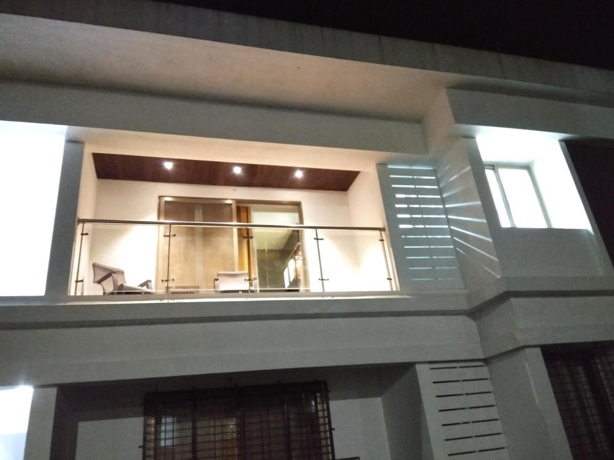 Parishreya Holiday Home Lonavala Kültér fotó